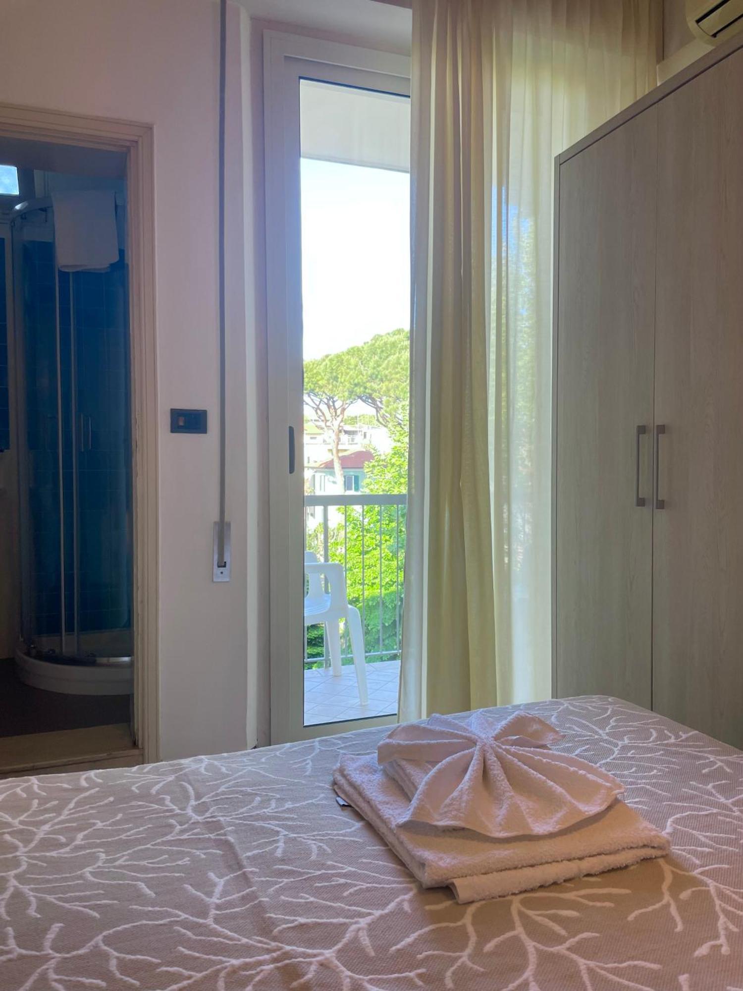 Hotel Reale Rimini Buitenkant foto